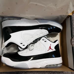 Jordan Max Aura 2